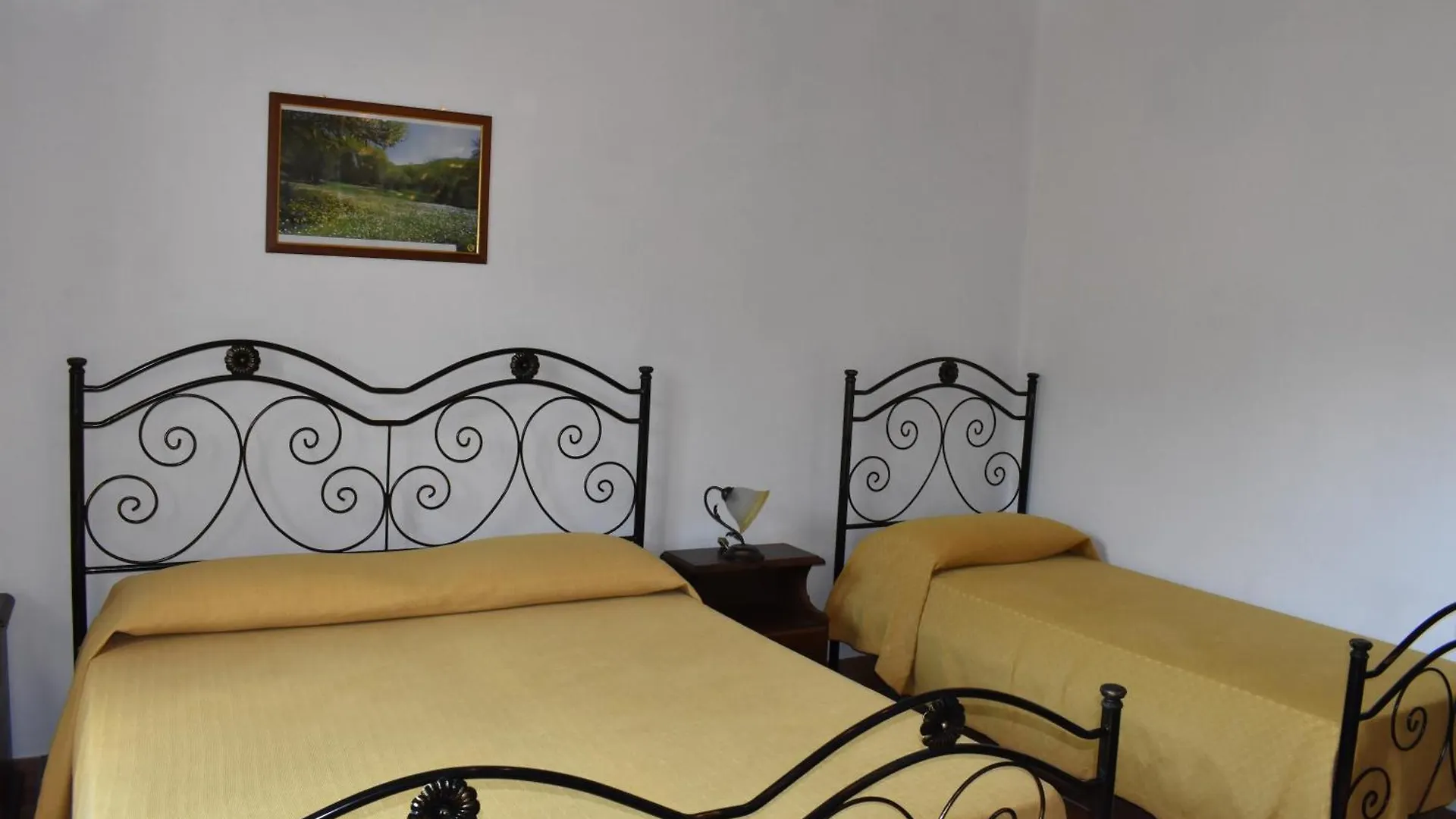 Agriturismo Fontanapietra Tortorici Фермерский дом